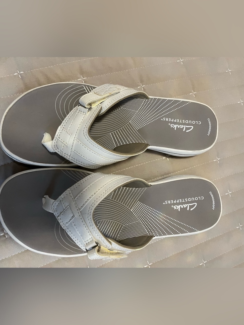 Clarks White Leather Toe-Post Sandals with Buckle